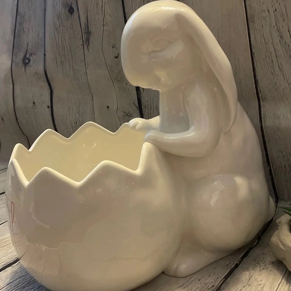 Rae Dunn Large HOP Ceramic Rabbit Container - Picture 4 of 5